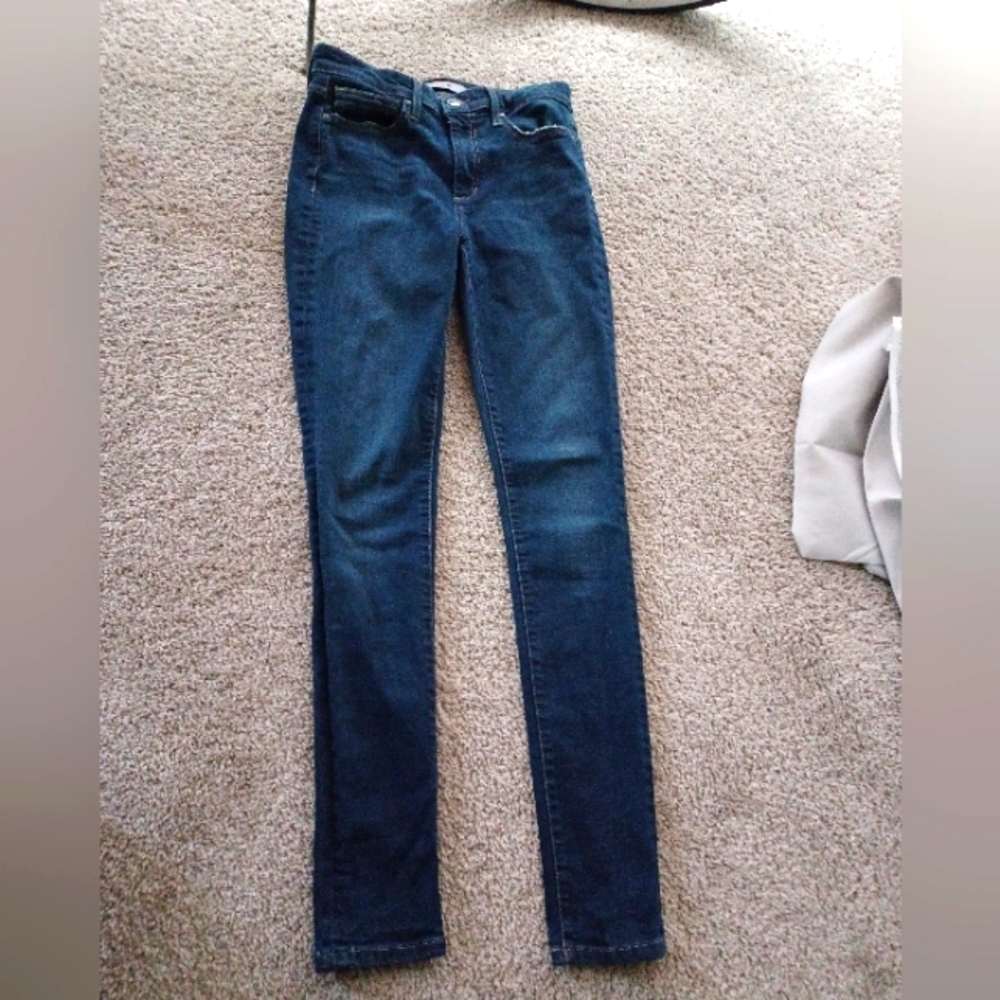 Size 27 Joe's Jeans with Distress pockets